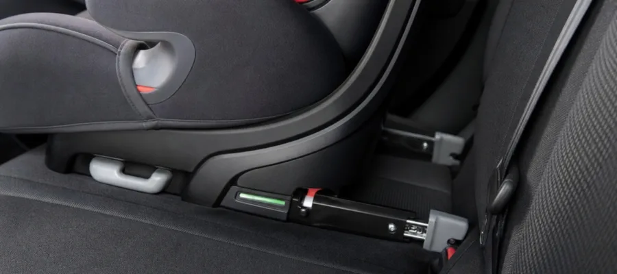 Kindersitz mit Isofix einbauen: Anleitung fuer eine feste und sichere Verbindung